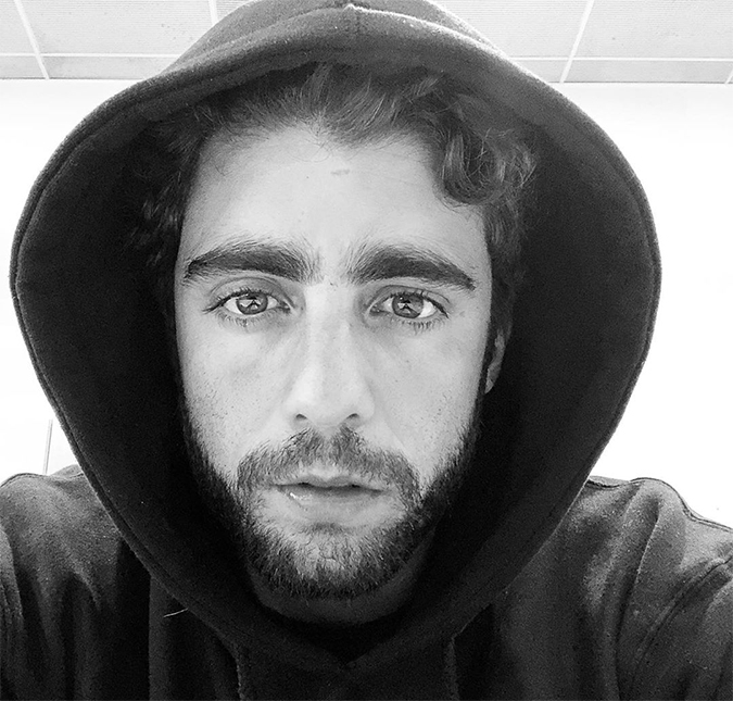 Pedro Scooby confirma que está solteiro: <I>- Não tô namorando ninguém, tá?</i>