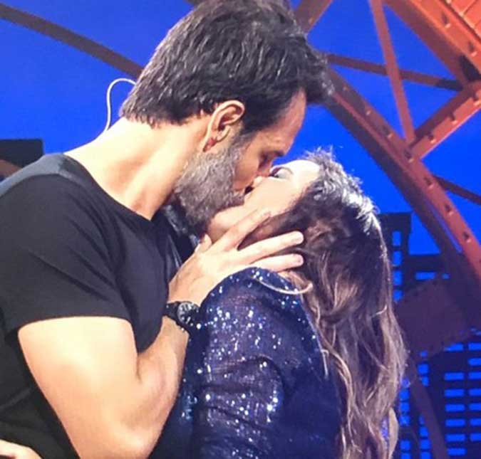 Rodrigo Santoro dá beijão em Tatá Werneck e humorista brinca: <i>Tô grávida, mas estou viva</i>