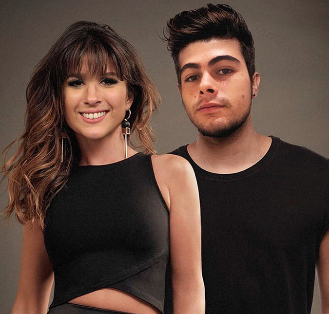 Tatá Werneck faz montagem com foto de Paula Fernandes e Luan Santana e brinca: <i>Grávidos e shallow now</i>