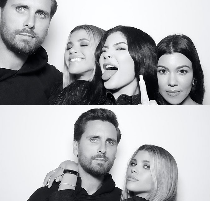 Ex e atual de Scott Disick, Kourtney Kardashian e Sofia Richie posam juntas no aniversário do lorde