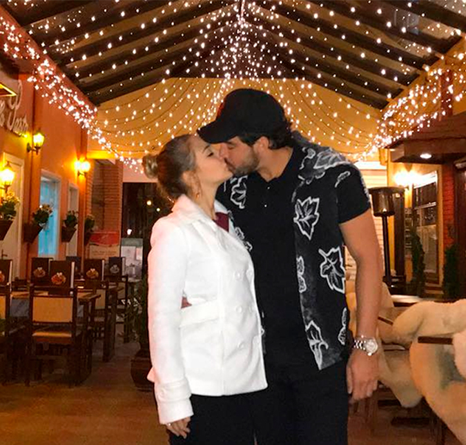 Karoline Calheiros, namorada de Gabriel Diniz, fala pela primeira vez sobre morte do cantor: <i> Nosso anjo agora nos olha lá de cima</i>