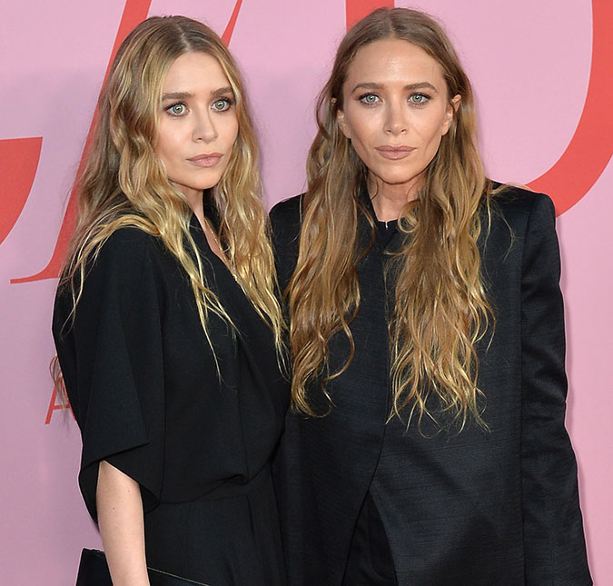 Mary-Kate e Ashley Olsen ganham prêmio em evento de moda <I>CFDA Awards</I>!