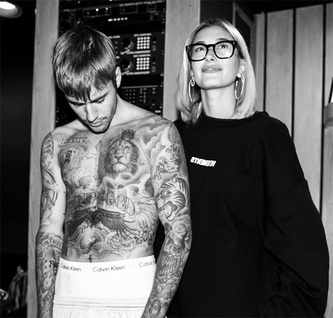 Justin e Hailey Bieber já marcaram data de casamento, diz <I>site</i>