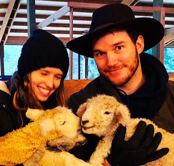 Com comidinhas <i>lights</i>, presença de Arnold Schwarzenegger discurso fofo, Katherine Schwarzenegger Chris Pratt se casam!
