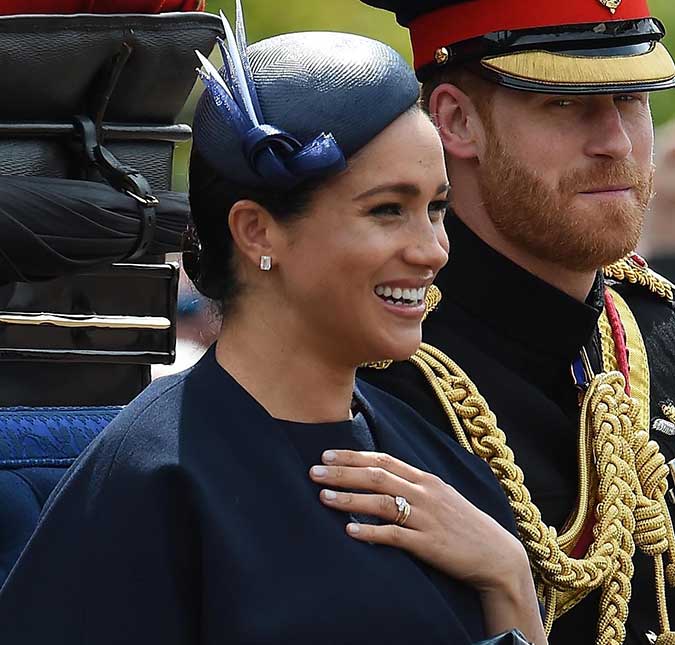 Anel usado por Meghan Markle em evento oficial possui significado bastante especial, descubra