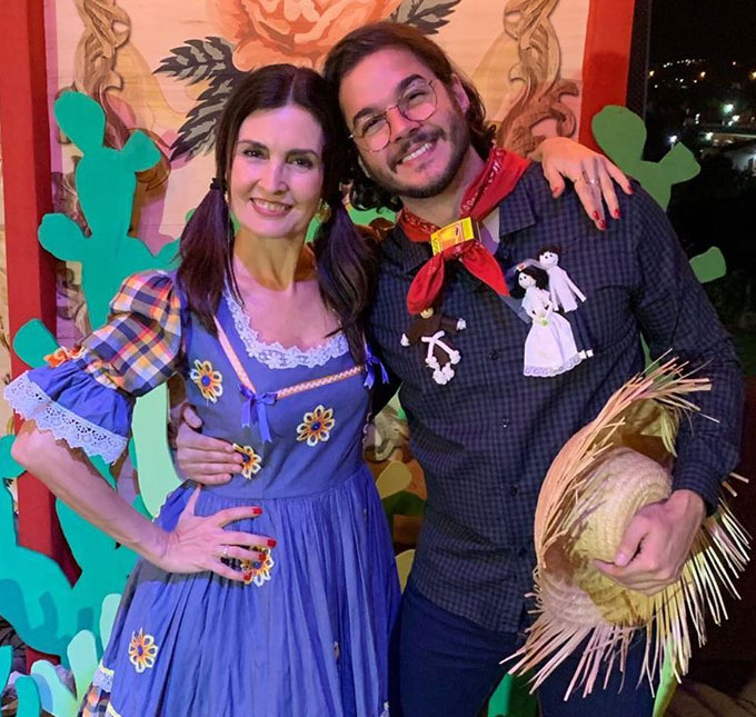 Fátima Bernardes e Túlio Gadêlha dançam e cantam <i>Evidências</i> em Festa de São João, assista!