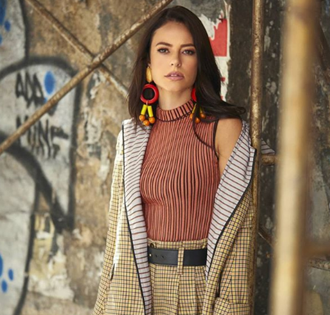 Paolla Oliveira assume um receio incomum: <i>Tenho vergonha de ir à praia</i>
