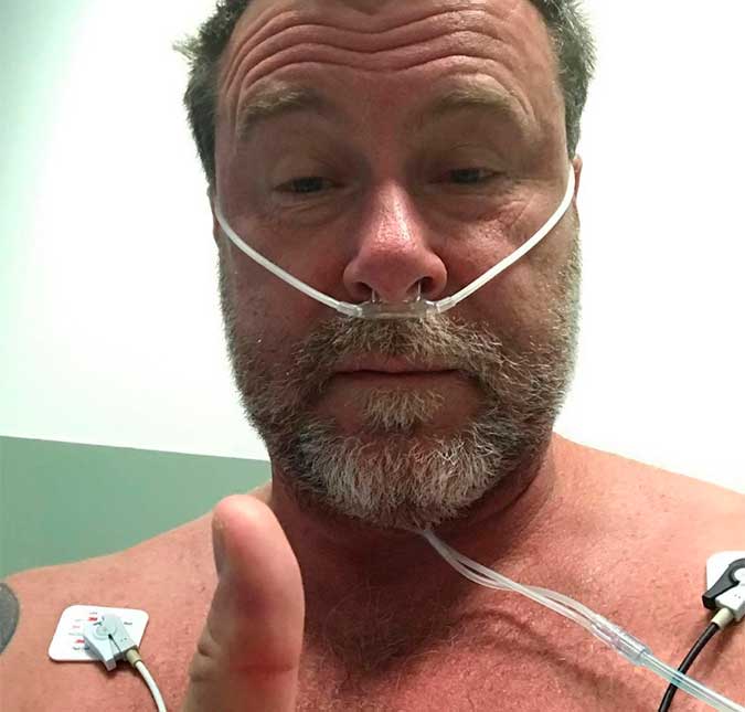 Marido de Tori Spelling, Dean Mcdermott foi internado após febre de 39 graus