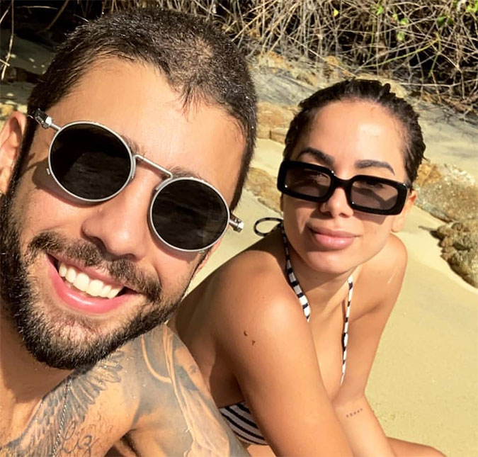 Anitta mostra o corpão em praia paradisíaca em dia folga ao lado de Pedro Scooby; veja fotos!