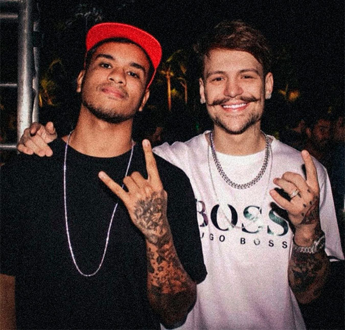 Fazendo sucesso na <I>UM44K</I> com Luan, Saulo diz o que tirou de polêmica com Letícia Almeida: <I>- O que sobra são os fortes</I>