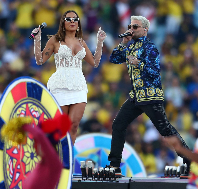 Compressed Grumpy Clan Anitta se apresenta na final da Copa América e aposta em look rendado -  Estrelando