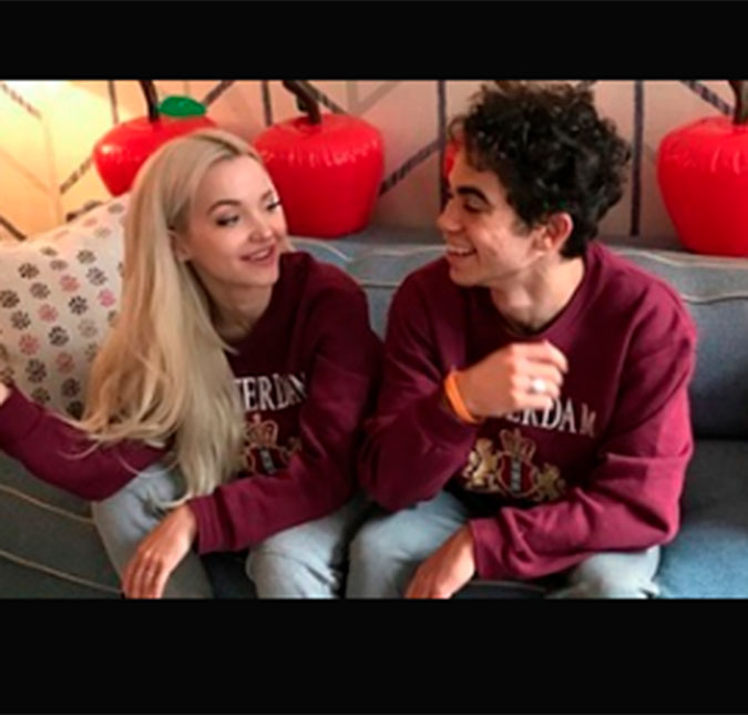 Atriz de <i>Descendentes</i> presta homenagem para o ator Cameron Boyce e chora: <i>Quase nada sobrou de mim</i>