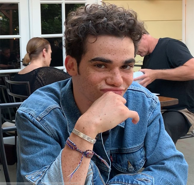 Michelle Obama, Debby Ryan e outros famosos lamentam a morte de Cameron Boyce