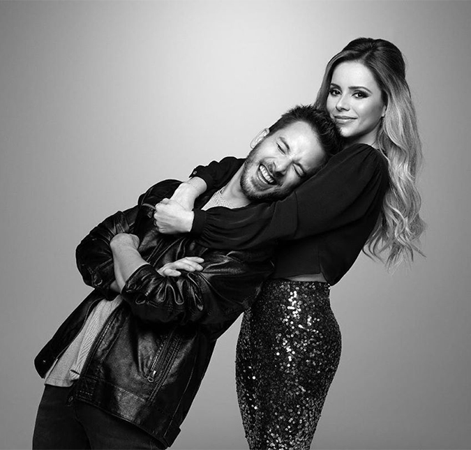 Em <i>show</i> com Sandy, Junior fala sobre Maria Chiquinha: <i>- Ela faz o que quiser no mato</i>, vem assistir!