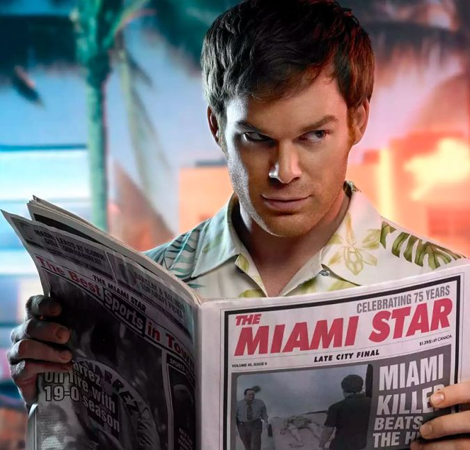De dia, o gentil Dexter é um analista de sangue da polícia de Miami. Mas, à noite, ele é um serial killer que só mata outros assassinos. A série teve oito temporadas e terminou em 2013, mas, em 2021, o personagem voltou em Dexter: New Blood. Longe de sua vida antiga, o analista se refugiou em uma pequena cidade e adotou identidade falsa.