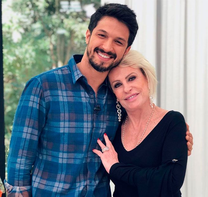 Romulo Estrela fala sobre cirurgia no coração por causa de arritmia: <i>- A gente não espera, né?</i>