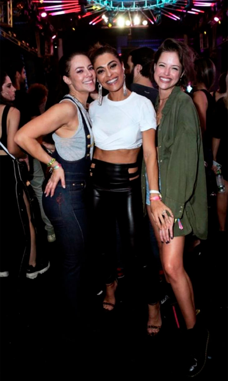 Juliana Paes, Paolla Oliveira e Agatha Moreira posam juntinhas em festa! Veja quem mais foi ao <I>Baile da Favorita</i>