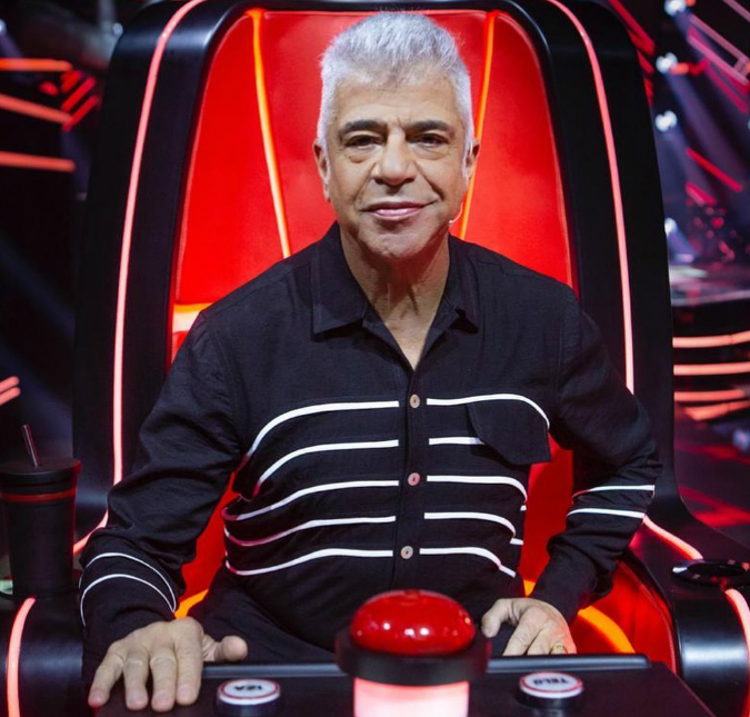 Ao ouvir a música <I>Ao vivo e a Cores</i>, Lulu Santos declara no <i>The Voice Brasil</i>: <i>Sei bem o que é querer isso!</i>