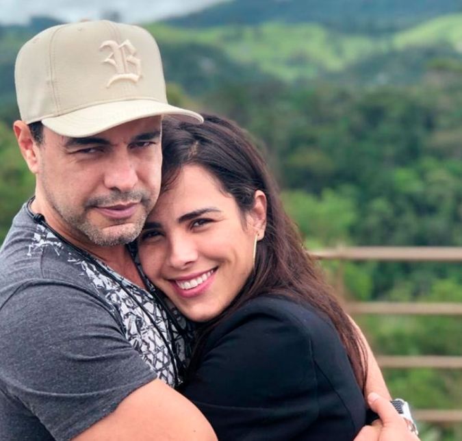 O relacionamento de Zezé com Wanessa é cheio de altos e baixos, apesar de agora os dois estarem vivendo um bom momento. Prova disso foi a vez em que a cantora saiu na mão com Graciele, isso para defender sua mãe. A história ganhou as manchetes dos jornais e tanto ela, quanto Zezé, falaram abertamente sobre o assunto. O cantor chegou, até, a defender a atual amada publicamente, contando os detalhes do que rolou entre as duas. Mas tempos depois todos fizeram às pazes em nome da família.