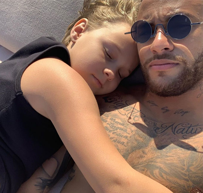 Após ausência em festa do filho, Neymar faz homenagem: <i>Grande menino homem</i>