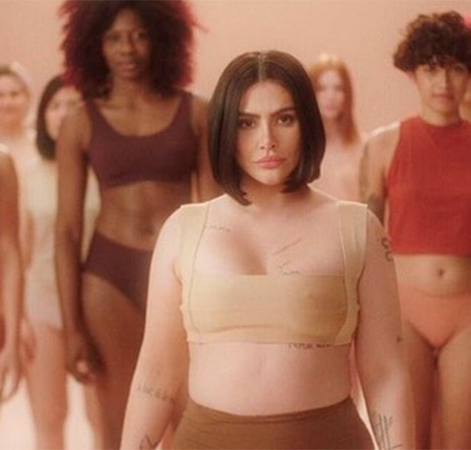 Internauta chama Cleo de gorda e atriz rebate: <i>Meu corpo interfere na sua vida?</i>