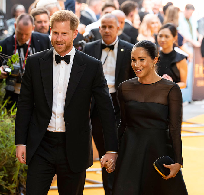 Príncipe Harry e Meghan Markle deixam luxo de lado e jantam em restaurante <i>low-cost</i>