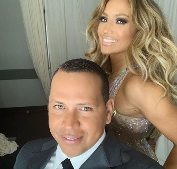 Jennifer Lopez e seu noivo estão sendo acusados de atropelarem um homem, diz site