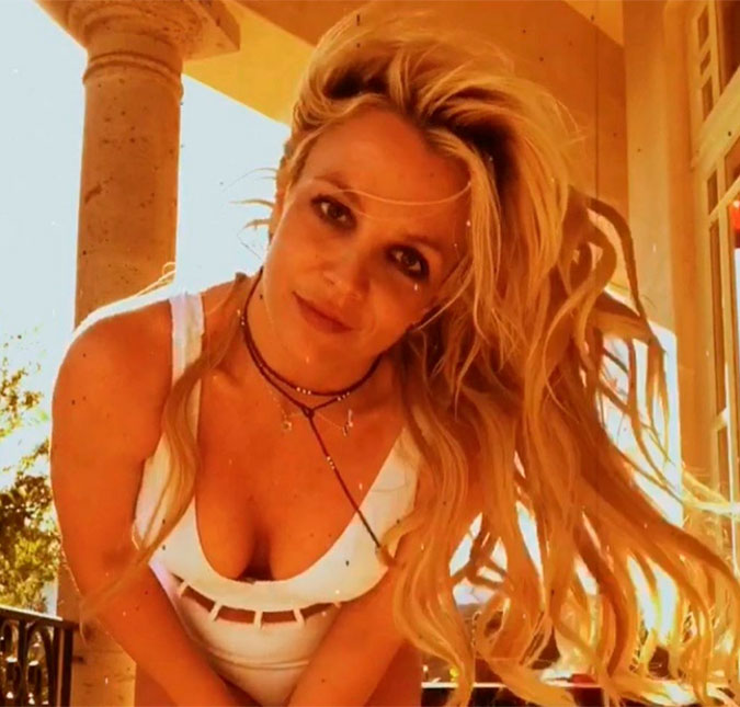 Após polêmicas, pai de Britney Spears deixa tutela e cantora tem nova <i>cuidadora</i>, diz <i>site</i>