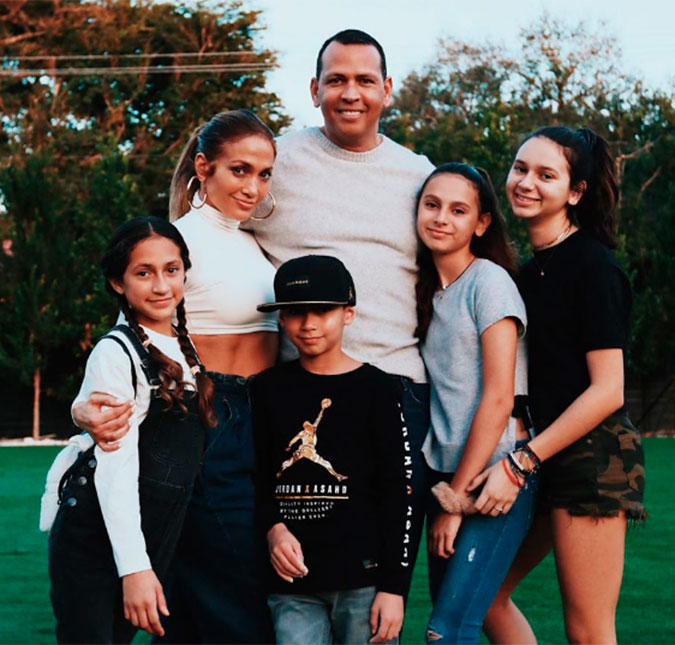 Jennifer Lopez diz que quer ter filhos com Alex Rodriguez