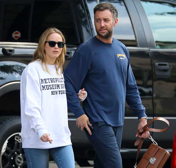 Jennifer Lawrence pode ter se casado em segredo, diz <i>site</i>