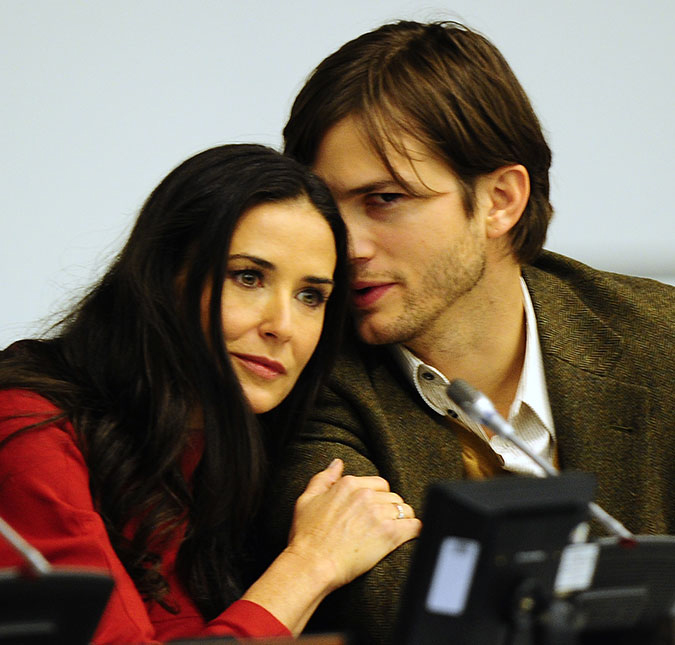 Demi Moore expõe detalhes de seu casamento com Ashton Kutcher e o ator rebate, entenda!