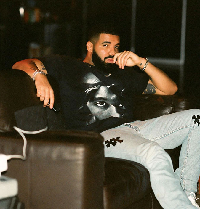 Drake embarca para o Brasil em seu <I>Air Drake</I>, avião particular de quase um bilhão de reais!