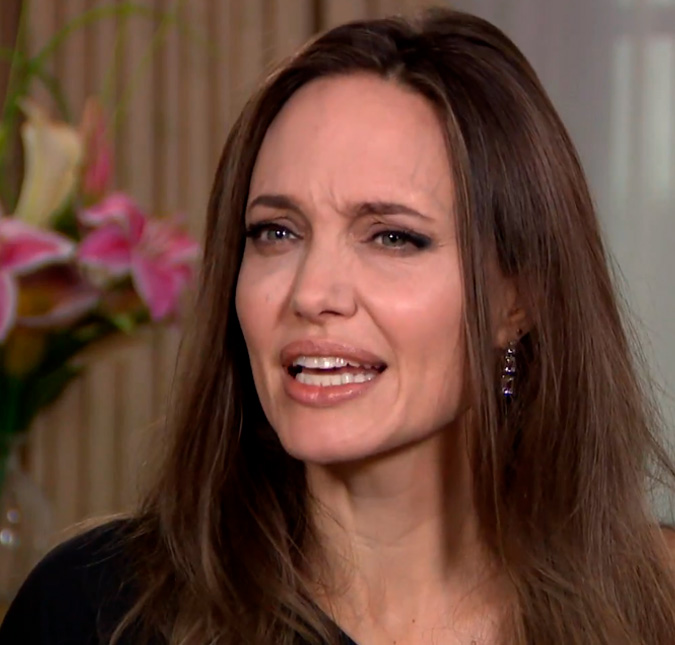 Angelina Jolie não esconde orgulho e emoção com filho na universidade: -<i>Maddox estava tão pronto</i>
