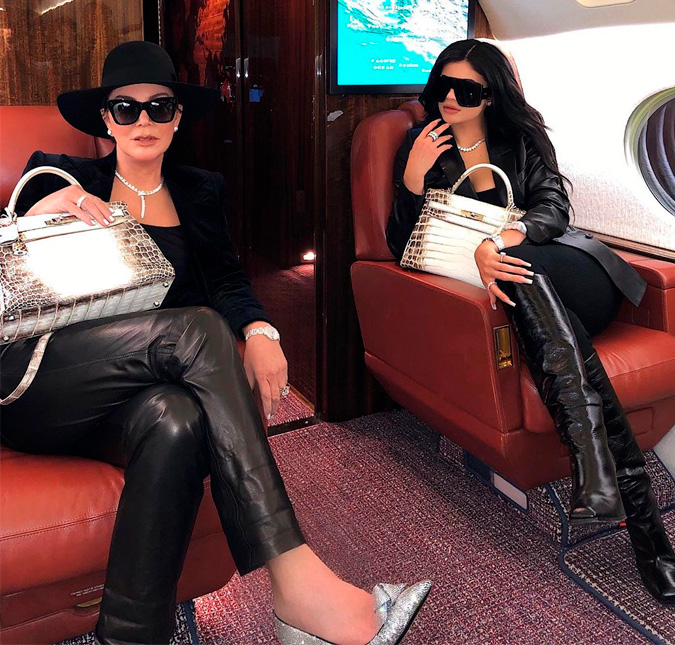 Kylie Jenner e Kris Jenner exibem bolsas raras de mais de 600 mil reais; Confira!