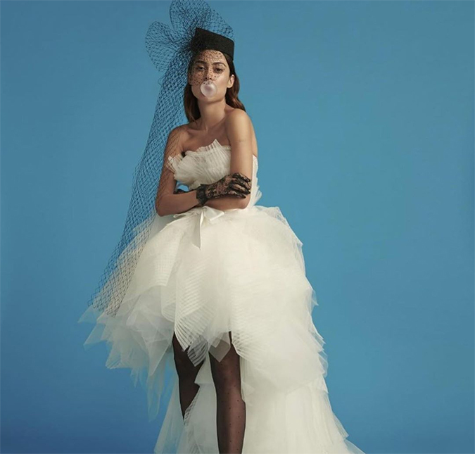 Prestes a subir ao altar, Thaila Ayala relembra ensaio como noiva: <i>Tá chegando</i>