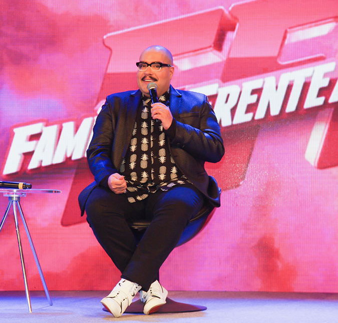 Tiago Abravanel sobre apresentar <i>reality show</i> no <i>SBT: - Sempre me afastei desse lugar por ser neto do Silvio Santos</i>