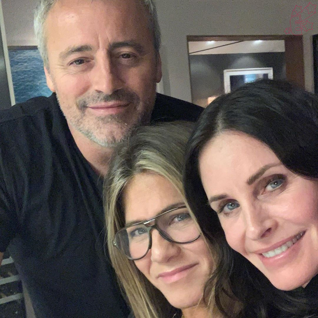 <i>Friends</i> na vida real, Jennifer Aniston, Courteney Cox e Matt LeBlanc curtem jantar juntos!