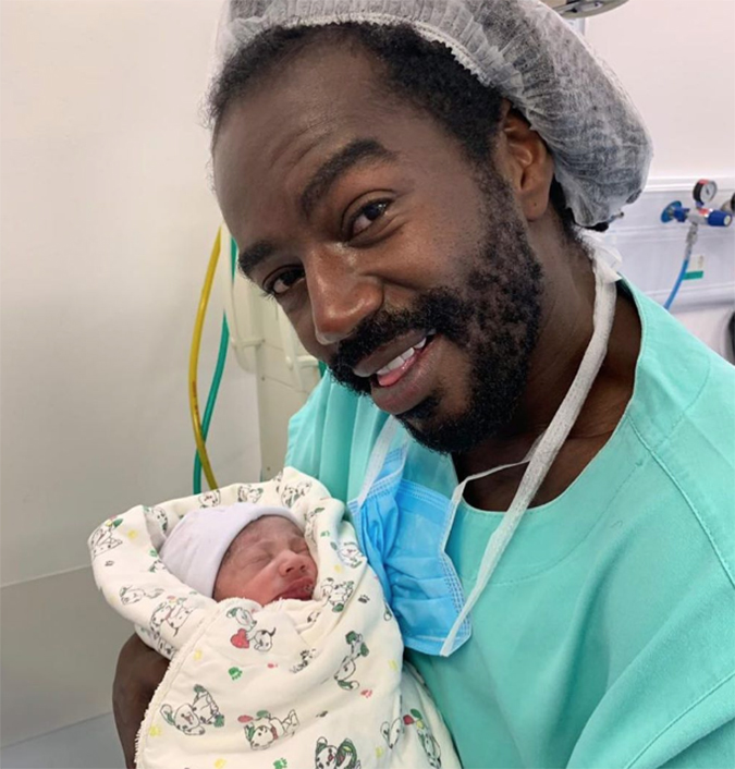 Nasce o filho do ator Jonathan Azevedo