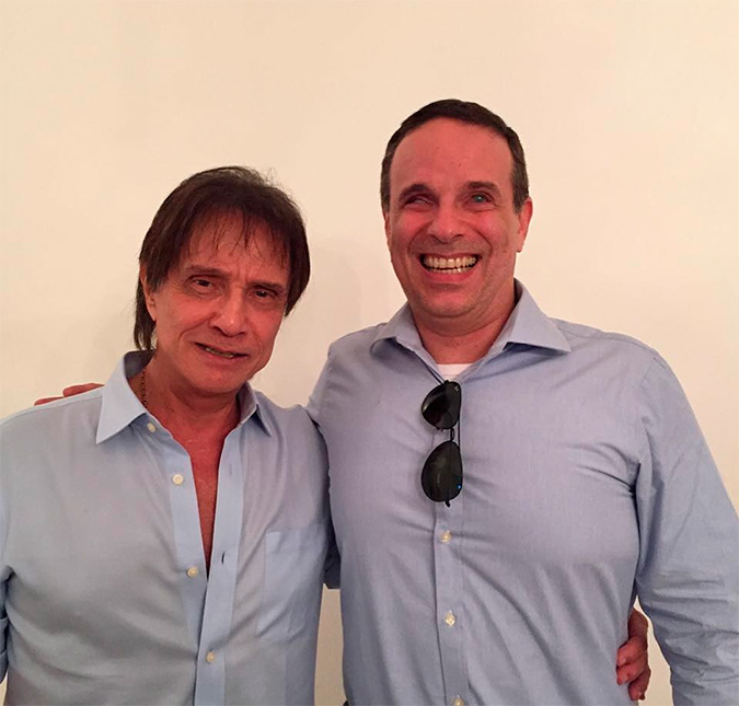 Filho de Roberto Carlos vence luta contra o câncer de pâncreas, diz colunista