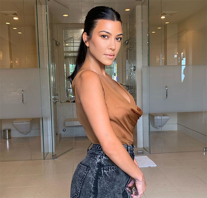 Kourtney Kardashian admite que ficaria feliz se <i>reality show</i> da família acabasse: <i>- Quem se importa?</i>