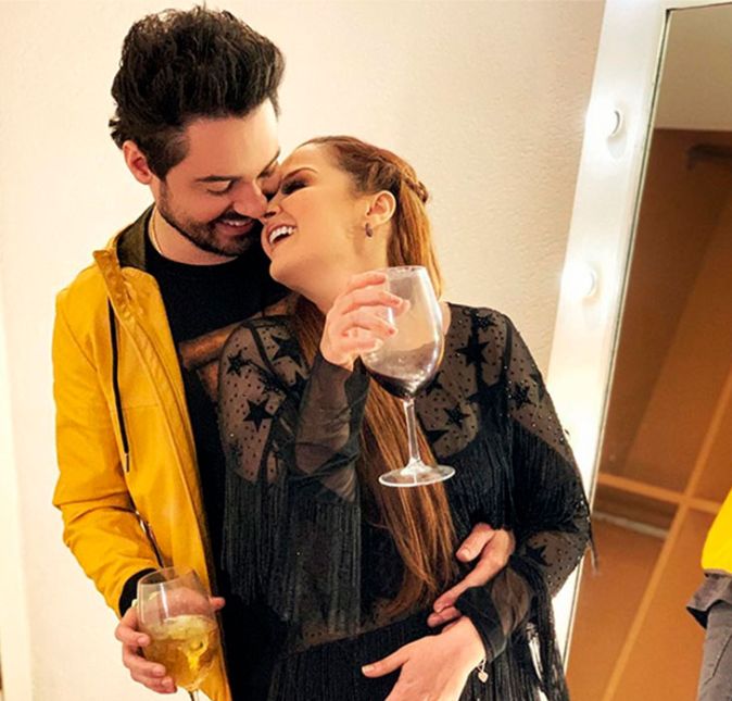 Dessa vez, no entanto, Maiara foi rápida para desmentir os boatos ao publicar uma foto com o amado e escrever que estava com saudades. Que relacionamento ioiô, hein?