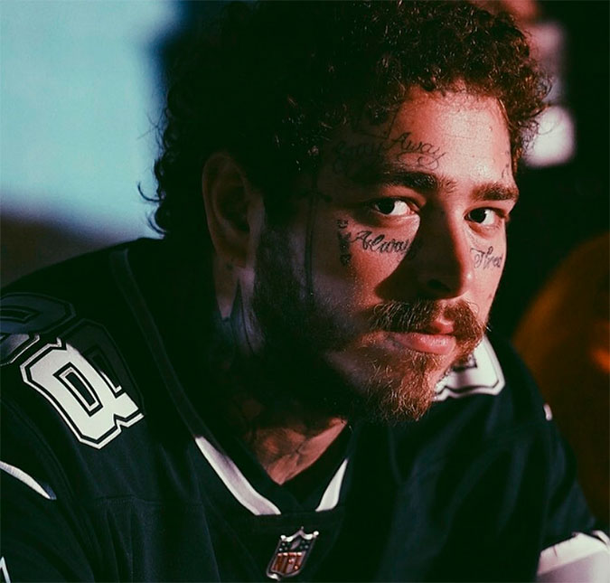 Rapper Post Malone joga mais de 200 mil reais em dinheiro para plateia durante <I>show</I>; assista!