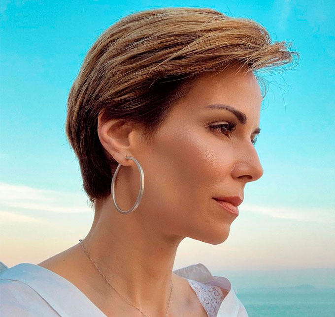 Ana Furtado fala sobre cura do câncer e decisão de trabalhar durante tratamento: <i>- Houve momentos de dor no palco</i>