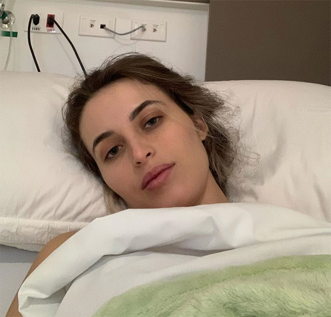 Noiva de Lucas Lucco recebe alta de UTI e fala pela primeira vez após sofrer aborto espontâneo: <i>Eu venci, eu tô viva</i>