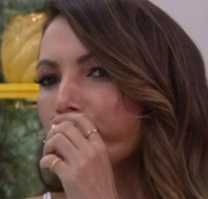 Ruim? Internet zoa <i>cara feia</I> de Patrícia Poeta comendo carne mal passada no programa <i>Mais Você</i>