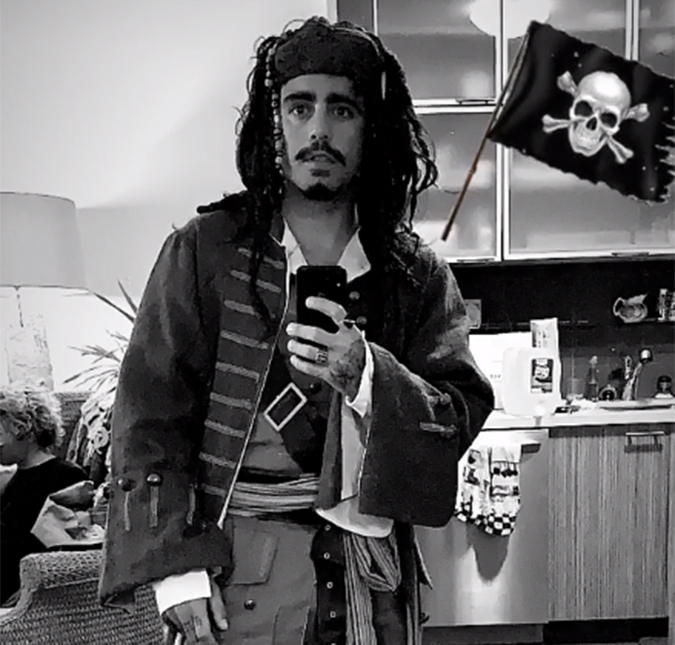 Pedro Scooby curte <i>Halloween</i> em noitada ao lado da suposta namorada!
