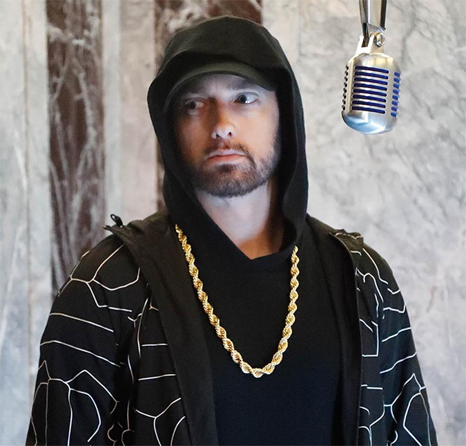 Em suposta música, Eminem apoia agressão de Chris Brown a Rihanna: <i>- Eu também bateria em uma p**a</i>
