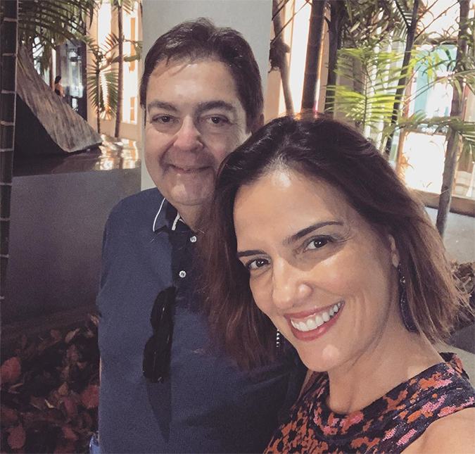 Faustão curte noite ao lado da esposa e seguidores se derretem!