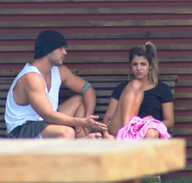 Hariany Almeida e Lucas Viana se reconciliam em <i>A Fazenda 11</i>: <i>- Chega de brigar</i>