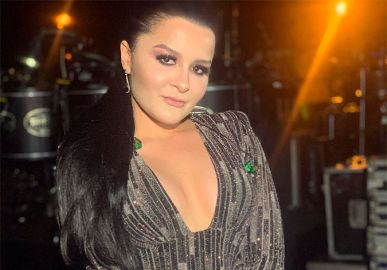 Maraisa desabafa sobre vida de solteira: <I>Mulher que trabalha não tem tempo pra pensar em macho</I>
